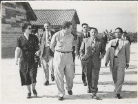 藏品(謝掙強與美國經合總署中國分署長施幹克（Hubert G. Schenck）-2)的圖片