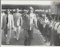 藏品(謝掙強視察國民學校)的圖片