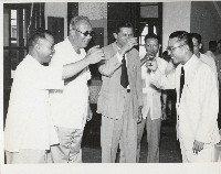 藏品(謝掙強與高雄市省轄市第二、三屆議會正副議長)的圖片