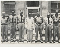 藏品(謝掙強與費爾司令及海軍總司令梁序昭等人合影)的圖片