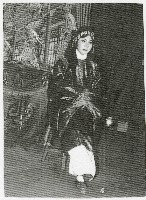 藏品(演員湯秀鳳演出實照)的圖片