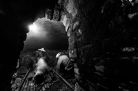 藏品(木炭窯工人)的圖片