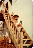 藏品(《汗水直直落 勞工影像故事輯》汗水直直落「從建築工到清潔工 刻苦耐勞盡忠職守」照片)的圖片