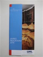 藏品(「LWL Freilichtmuseum Hagen: Jahres Programm 2016」活動手冊)的圖片