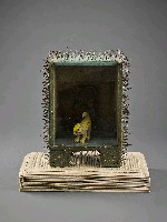 藏品(歷史殘骸系列之6:在紙板上有老虎爺的木箱)的圖片