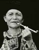 藏品(排灣族老婦)的圖片