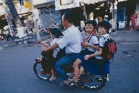 藏品(超負載的機車-小學生     )的圖片