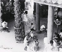 藏品(龍山寺系列-前殿的午憩時間)的圖片