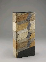 藏品(大的方塊體)的圖片