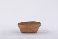 藏品(針線盒、籐籃)的圖片