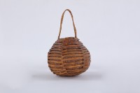 藏品(盛水器、椰殼水壺)的圖片