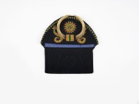 藏品(禮帽、男子珠繡豬牙帽飾)的圖片