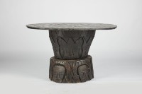 藏品(原住民工藝雕刻桌)的圖片