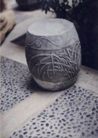 藏品(雕花石鼓椅(蘭花))的圖片
