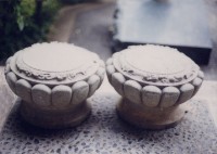 藏品(南瓜花飾石礎一對)的圖片