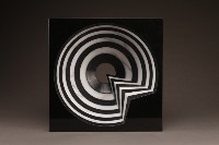 藏品(空間中的幻術)的圖片