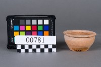 藏品(小陶盆)的圖片