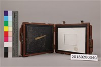 藏品(六吋蛇腹相機底片匣（一）)的圖片