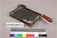 藏品(花邊相紙裁刀)的圖片