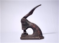 藏品(林照相館浮水店章鋼印器)的圖片