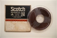 藏品(盤式母帶 A面 半斤八兩　（笑科劇） B面 家和萬事興（笑科劇）)的圖片