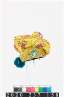 藏品(盔帽-向邊巾)的圖片