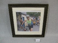 藏品(國立體育大學高俊雄校長騎單車-相片(裝框))的圖片