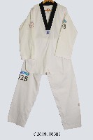 藏品(2004雅典奧運朱木炎選手比賽服裝)的圖片