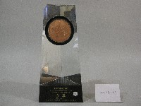 藏品(民國97年全國大專院校運動會-公開男生組體操團體錦標-季軍獎盃)的圖片