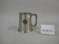 藏品(鐵製杯子紀念品-美國喬治亞大學贈)的圖片