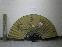 藏品(中國花鳥圖-竹骨屏扇紀念品)的圖片