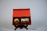 藏品(中國文化大學紀念品-名片盒&隨身鏡)的圖片