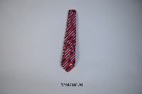 藏品(馬來亞大學致贈紀念領帶)的圖片