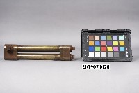 藏品(姜氏白熾紗罩燈零件汽化管)的圖片