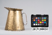 藏品(銅製油壺)的圖片