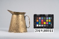 藏品(銅製油壺)的圖片