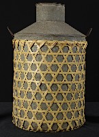 藏品(樟腦油桶乙組)的圖片