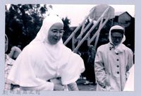 藏品(鄧雨賢相關照片18：修女)的圖片