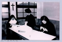 藏品(鄧雨賢相關照片118：做女紅的修女2)的圖片