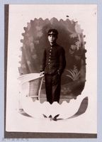 藏品(龍瑛宗翻拍照205：學生個人照26)的圖片