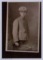 藏品(龍瑛宗翻拍照223：學生個人照40)的圖片