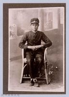 藏品(龍瑛宗翻拍照232：學生個人照49)的圖片