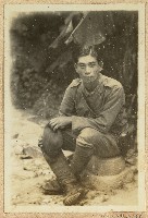 藏品(海南島台籍通譯官石墩上獨照)的圖片