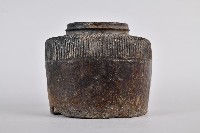 藏品(褐釉直紋陶甕)的圖片