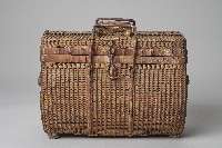 藏品(藤製手提行李箱)的圖片