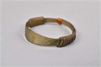 藏品(纏絲寬面銀製手環)的圖片