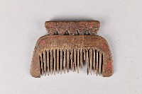 藏品(浮雕五人面紋木製梳)的圖片