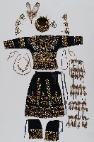 藏品(黑絨布女性服飾)的圖片