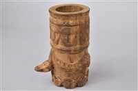藏品(浮雕人面百步蛇竹製杯)的圖片