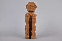藏品(木製人偶坐像)的圖片